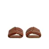 Designer Luxury Slippers with Logo 2024 Summer Flat Bottom Fotters Men Men Le cuir en cuir Slippers Men