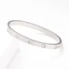 Pulseira minimalista Pulseira Buckle Ten Diamond Clasp Bracelet atemporal Versátil e acessórios populares entre as pulseiras originais de Carrtiraa