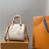 24SS Dames Luxe Designer Denim Pillow Bag Vintage Elegante Dames Tote Schoudertas Crossbody Purse Daily Commute Neutral Ptfo