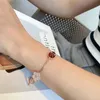 Bracelet de haut niveau Choix de cadeau 18K Rose Gold Natural Lucky Flower Bracelet Silver Ladybug Beetle avec Vnain commun