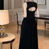 Casual jurken Vintage mouwloze zwarte Franse stijl Elegant Solid Backless Long Dress Summer Office Lady tanktop Vestidos 28138
