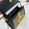 Weave -Einkaufstasche Große Handbeutel Mini Vsling Handtasche Wochenendbeutel Designer -Taschen Crossbody Geldbörse Cowhide Leder Umhängetasche Klappe Hohlwebige Geldbörse Reiseschachtel