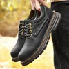 Chaussures décontractées en cuir authentique Men d'hiver plus Velvet Man Footwear Boots Male Boots Male pour le designer Oxford