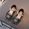 Girls d'été Sandales Fashion Sequins Righestone Bow Girls Princess Chaussures Baby Girl Shoes Flat Heel Sandales Taille 21-35 240426