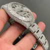 ブリリアントラウンドカットVVS Clarity Diamondを使用したOCN豪華な美しさのために、モッサナイト時計の男性を完全にアイスアウト