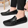 Casual Shoes Leather For Men 39 White Sneaker 2024 Loafers Man Tenis Masculinos Originais Slip On Their Flats Hoes Mens Brown