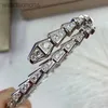 Pulseira original de gobas de diamante de diamante completo de alto nível com preciosa lanchonete de diamante embutida