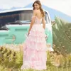 Prom sweetheart zwarte jurken vintage van de schouder a-line appliques kanten pailletten sexy hoge spleet vloer lengte formele avondjurken gelaagd