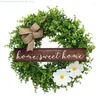 Decoratieve bloemen faux eucalyptus bladeren krans met houten bord letters boog voordeur