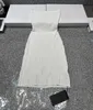Платье без бретелек Женщины повседневные платья тисненные 3D Письмо с рельефной