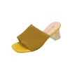 Kapcia Savanah Mesh oddychane zamknięte palce buty imprezowe Summer 2024 Eleganckie kobiety żółte czarne dzianinowe muły