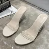 Zapatillas grandes mujeres sexy cómodas 2024 brote de verano cristal de tacón alto tacón sandalias de moda transparentes mujeres