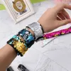 Bracelets Bangle Slap Party avec des paillettes de sirène brille-là Design Retro Bands For Kids Birthday Classroom Gift