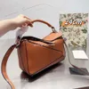 Birleştirilmiş kız çantası büyük crossbody loe İspanya küçük tasarımcı elmas bulmaca kapasitesi yüksek çantalar hafif çantalar moda çanta lady 24cm sqja