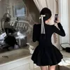 Robes décontractées Qianjin petite robe noire princesse féminine automne et manteau hivern