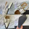 Sandali di grandi dimensioni Ladies piatto calzature calzature femminile con fibbia da esterno alla moda in punta di piedi eleganti scarpe da donna con appartamenti 240425