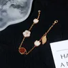 Designer Van Clover Armband Luxury Armband Silver Rose Gold Ladybug Lucky Spring Women Men Four Leaf Clover Charm Armband smycken Access