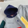 Designer Kinder mit Kapuze-Set RL Designer Baby Kleidung Boy Girl Sweatshirt Fashion Streetshirts Kinder Lose Tracksuits Outdoor Kleidung Esskids-17 CXG2311171