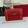 Rivet Bolsa portátil Salva de carneiro de carneiro versátil Bolsas femininas versáteis Crossbody Valeenttino Fashionable Chain Lady Square Leather ombro pequeno Stud 8Vpj