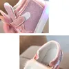 Childrens LED Sneakers Girls Świecające buty dla dzieci dla świetlisty dzieci z podświetleniem 240426