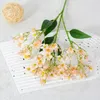 Dekorative Blumen Künstlicher Blumen -Kunstzweig mit Blättern für Home Wedding Party Dekor 39 Kopfblumenarrangement Innen im Freien im Freien