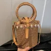 Totes Summer Handmade Top Handle Bag 2024 Kvinnor Handvävd hink Böhmen Weaving Beach med blommor Dekor Straw Woven Handbags