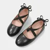 Mädchenschuhe Prinzessin flache Kinderkinderschuhe Kinder Schuhe für Mädchen weiche Pu Leder Danz süßes süßes Baby Kleinkind Mary Jane 240416