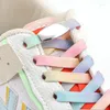 Pièces de chaussures Anti-Dropping Elastic sans cravate lacets plats pour les enfants et les baskets adultes Lock de serrure de métal paresseux rapide
