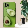 36Designs Avocado mignon Avocado Soft TPU pour iPhone 15 Plus 14 Pro Max 13 12 11 XR XS 8 7 Samsung S24 Ultra S23 Fruit d'été Belle coeur Love Lover Smile Happy Phone Couverture arrière