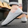 Buty zwykłe Pupuda Mężczyźni Moda oddychająca lato na trendy poślizg na mokasynach Espadrille Sneakers Mężczyzna 2024