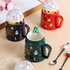 Canecas canecas canecas árvores de caneca de santa snow globe copo de café de cerâmica retro com tampa e colher de globos de inverno