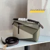 Çantalar Lady İspanya Tasarımcı Çanta Çanta Loe Gri Nakış 2024 Omuz Kayışı Mini Eklenmiş Elmas Yüksek Güzellik Crossbody İki Bulmaca Kayışı HRHF