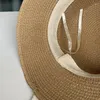 Bérets Sun Fedora Chaps femmes hommes Caps plates plate haut largeur paille de paille d'été Summer Ribbon blanc décontracté Panama pour les dames