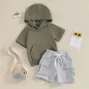Kläder sätter baby pojkar kläder 6 12 18 24 månaders huva korta ärm toppar och fickor elastiska midjeshorts småbarn sommarkläder