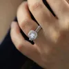 Anelli di banda Classic Anello nuziale femminile set in metallo in metallo zircone zircone anello di fidanzamento set da donna per la festa della sposa q240427
