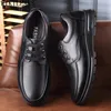 Chaussures décontractées Brown Mens Geatine Leather Luxury Designer Black Oxford For Men 2024 Zapatillas Hombre Chaussure Homme