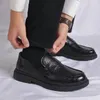 Lässige Schuhe koreanische Leder -Männer Business Britisch -Stil Runde Zehen Handgriff Mode