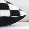 Kussen/decoratieve zwarte faux bontwolworp deksel gecontroleerde kussenomslag voor bank woonkamer polyester lumbale huizendecoratie