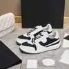 Klassieke casual sneakers dames mannen sportschoenen mode spiegel kwaliteit platte schoenen luxe designer trainers met volledig pakket