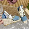 نساء منصة Espadrille 8cm مصمم الكعب مضخة الصيف إسفين أحذية المصمم صندل الأزرق الدنيم مضخات امرأة شاطئ الرمال مضفر حبل وحيد الكاحل التعادل الجودة