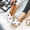 Home Oran Paris Slippers Womens L One Character Sandals for Womens Summer Outings 2024 New Fashion Celebrity Trendy Travel Flat Bottomed Leather Beach Slippers