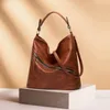 Omuz çantaları Sling Çantası Kadın Kadınlar El 2024 Lüks Tasarımcı Çanta Vintage PU Düz Renk Kova Tates Kadınlar