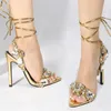 Liyke Sexig ankelband Guldade sandaler Kvinnor Party Nattklubb Strippare klackar av hög kvalitet Crystal Diamond Pointed Toe Wedding Shoe 240415