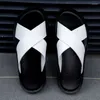 Slippers klassieke zomer handgemaakte herenpomp sandalen lederen buiten mannen mesh strand ademende sneakers casual schoenen