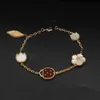 Bracelet noble et élégant Contrôle populaire Choix High Sept Star Ladybug Flower Highend Luxury 18K Gold Natural avec Vnain commun