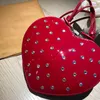 Designer Bag Red Le Cour Heart Handle Bag Wristlet Rhinestone Stud Embellished Patent Leather äkta läderstorlek 21cm för Women Party with Box