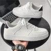Laarzen casual vergroting van heren kleine witte schoenen trend ademende bordschoenen lichtgewicht tennisschoenen buiten sneakers