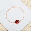 Bracelet de haut niveau Choix de cadeaux sept étoiles Bracelet de fleur de ladybug 18K Rose Gold Live avec Vnain commun