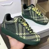 Mężczyźni projektant marki Primrose Check Knit Box Sneakers Retro Women Sports Buty Elastyczne dzianiny Upper Upper w podeszwy drut kolczasty detale dama na zewnątrz buty do chodzenia