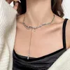 Collana girocollo per donne a catena irregolare leggera nicchia di nicchia Temperamento perla 2024 stile alla moda